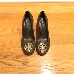 Tori Burch suede pumps size 5.5
